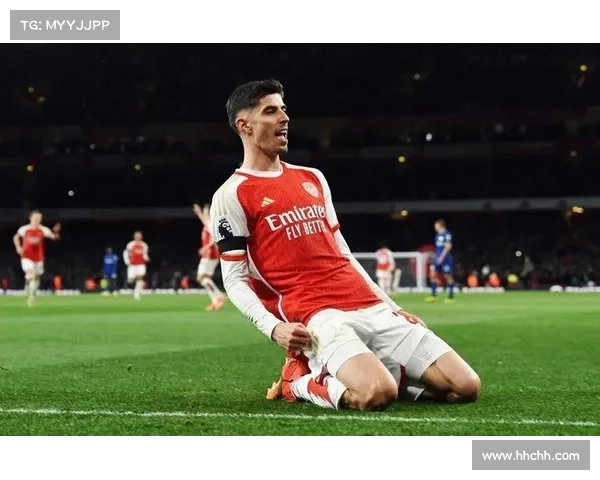 哈弗茨点球被判无效背后的争议与规则解读引发球迷热议 哈弗茨点球被判无效背后的争议与规则解读引发球迷热议