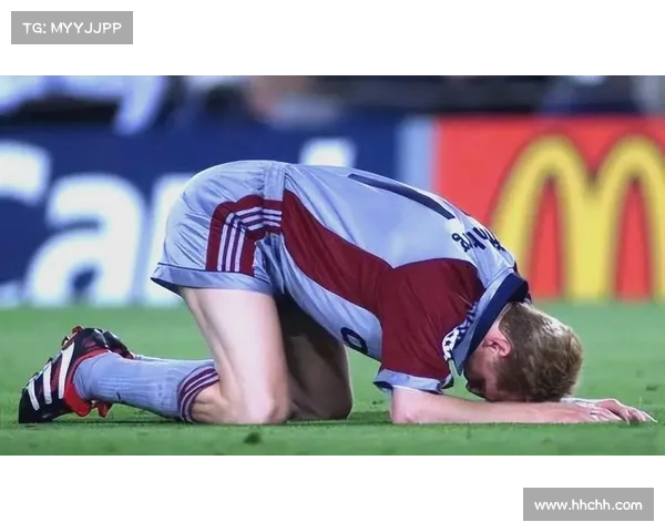 拜仁昔日标王艰难重返赛场的心路历程与挑战